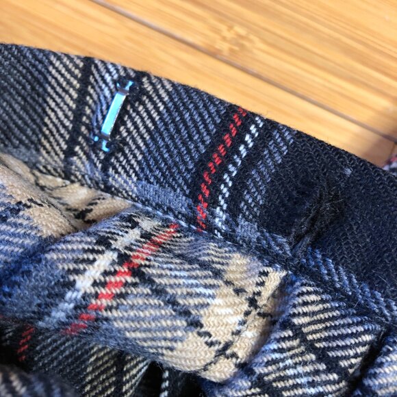 Vintage Wool sz 14 Kilt Skirt Plaid Tartan Adjustable Pleated Grey Winter Fall - Picture 4 of 9